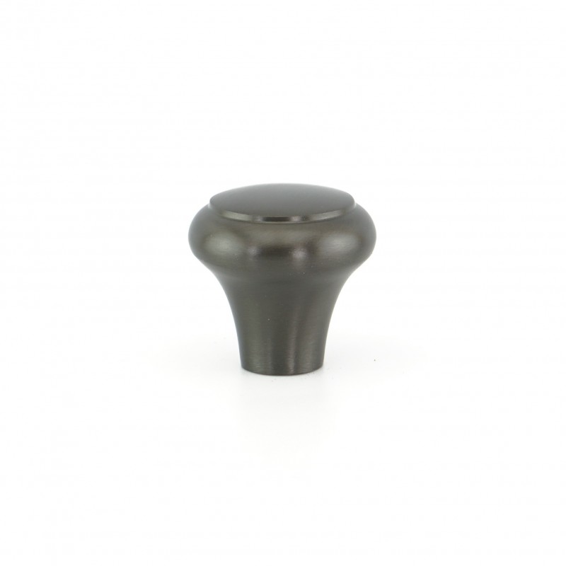 Heritage Stepped Cabinet Knob
