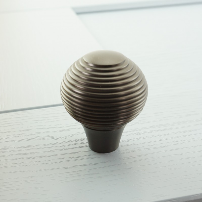 Arts and Crafts Reeded Cabinet Pull